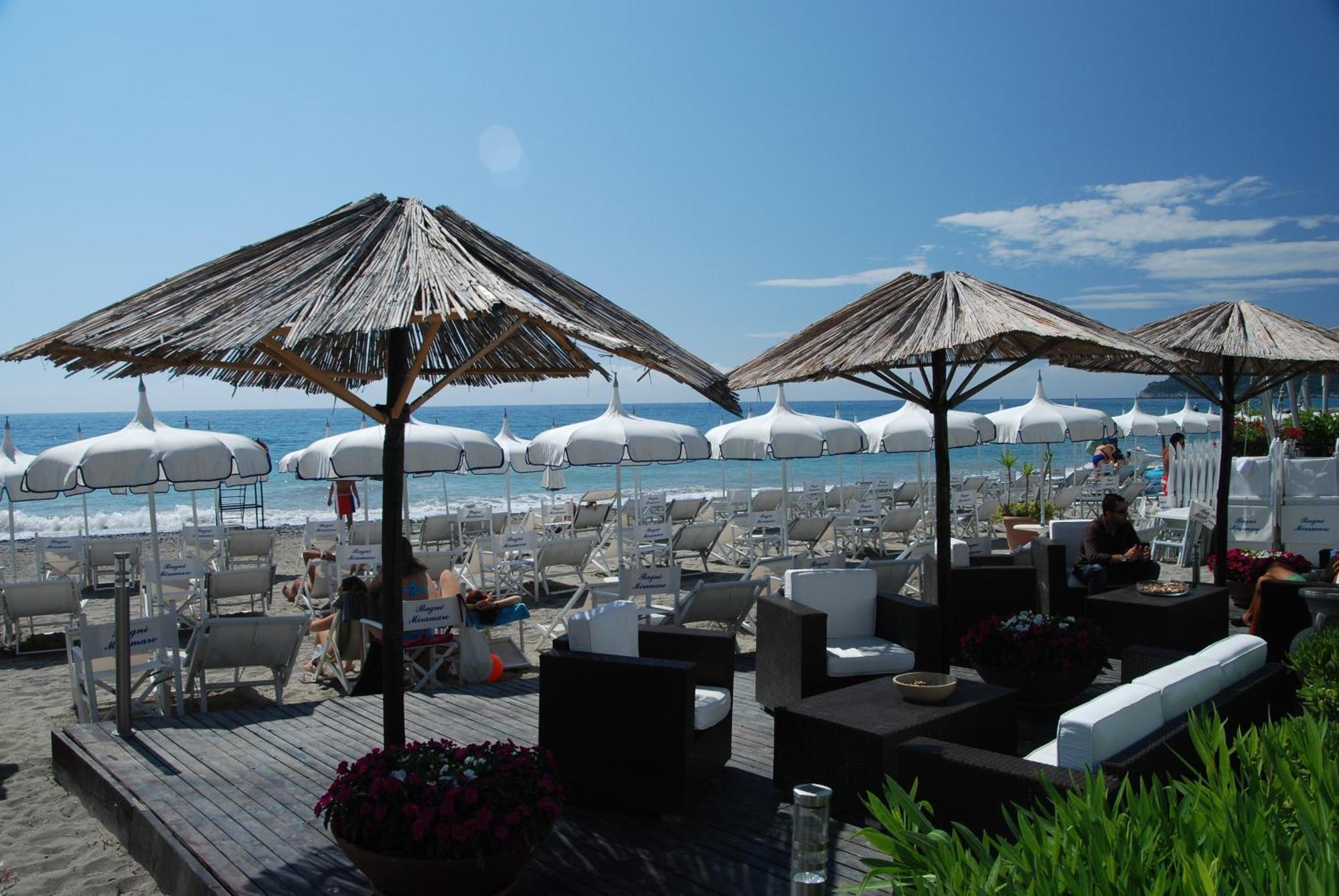 Hotel Marisa Albenga Exterior foto