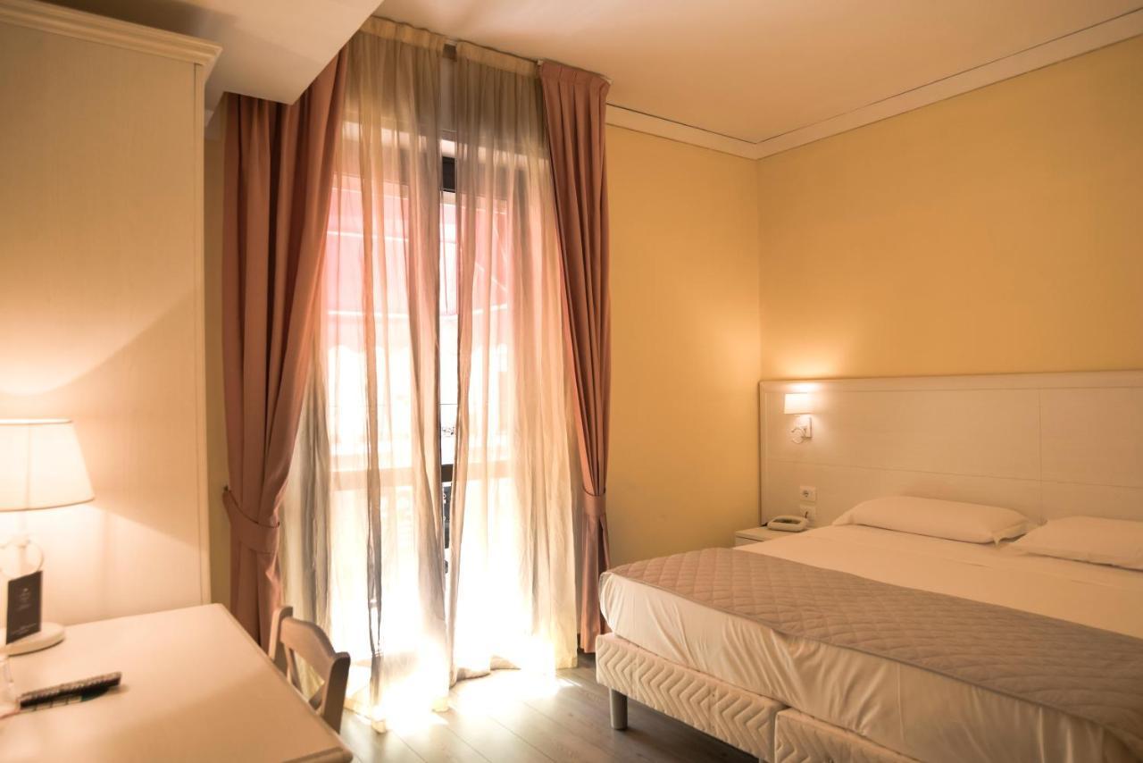Hotel Marisa Albenga Exterior foto