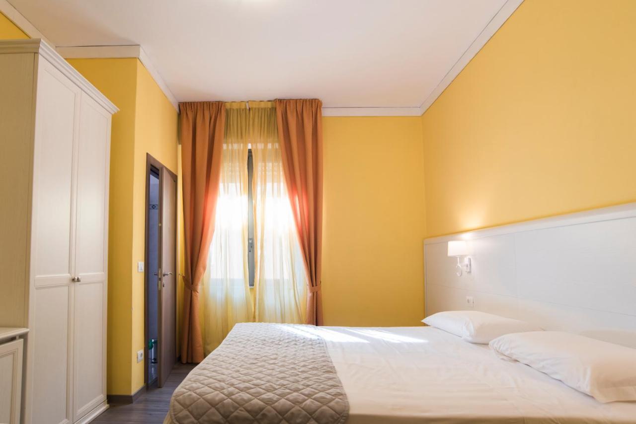 Hotel Marisa Albenga Exterior foto