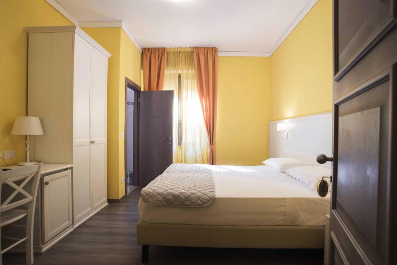 Hotel Marisa Albenga Exterior foto