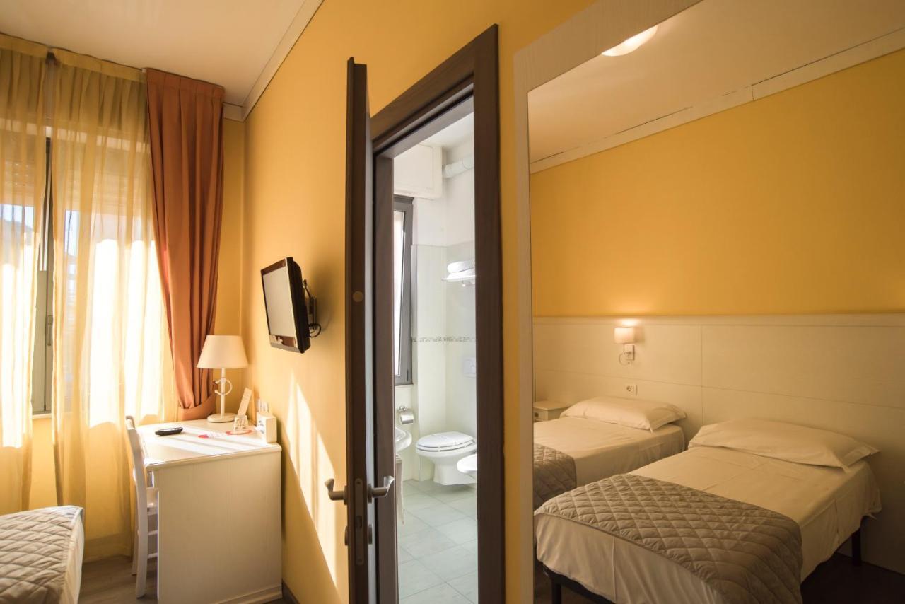 Hotel Marisa Albenga Exterior foto